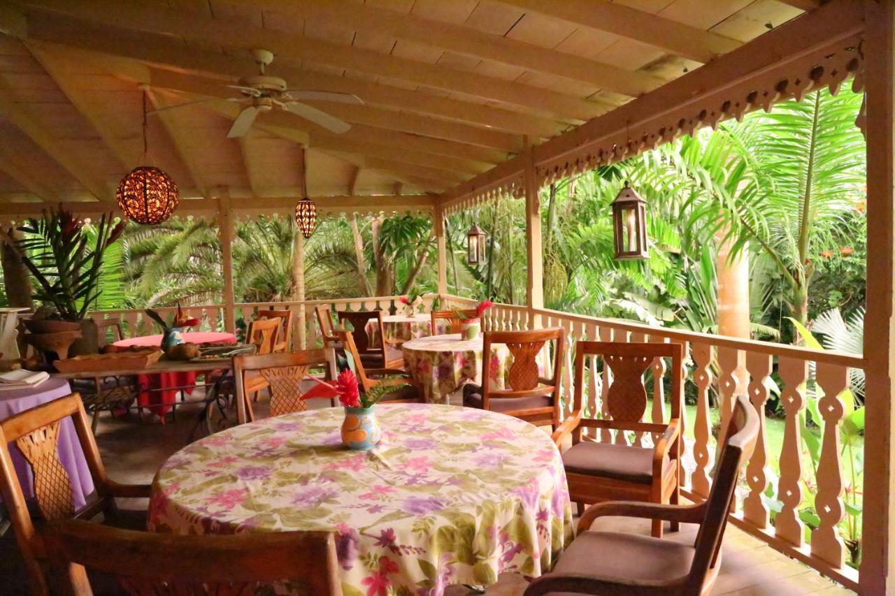 Pink Plantation House Hotel คาสทรีส ภายนอก รูปภาพ