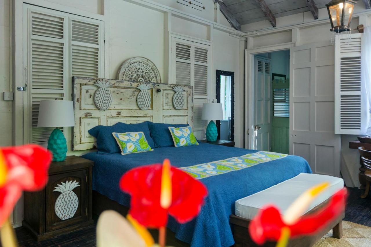 Pink Plantation House Hotel คาสทรีส ภายนอก รูปภาพ